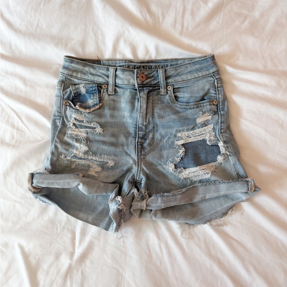 American Eagle Light Wash Super Hi-Rise Shortie Distressed Jean Shorts Size 0